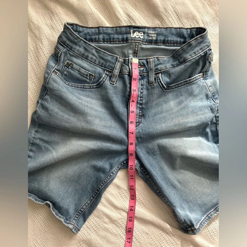 Lee Denim Bermuda Shorts mid rise size 8 - Picture 7 of 8